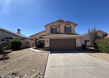 11322 W Alice Avenue - Photo 1