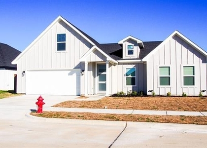 536 Highview Court - Photo 1