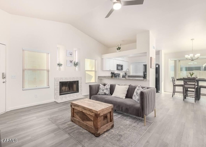8759 W Grovers Avenue - Photo 1