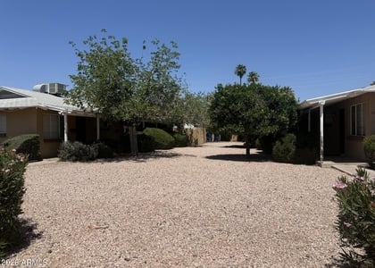 2718 E Glenrosa Avenue - Photo 1