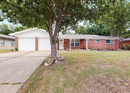 3632 Venice Drive - Photo 1