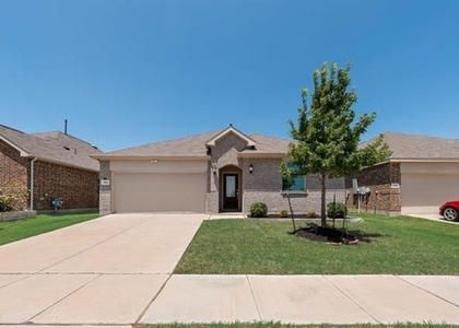 7109 Crepe Myrtle Avenue - Photo 1