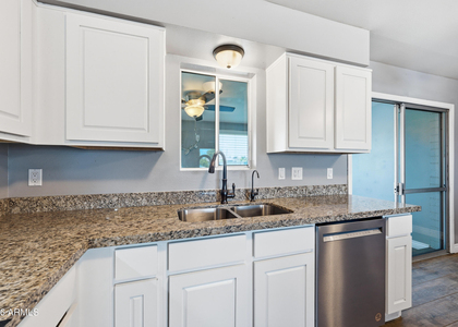 1506 W 2nd Street - Photo 1