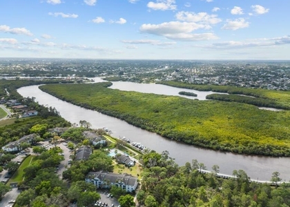 2506 Se Anchorage Cove - Photo 1