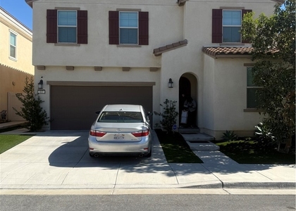 467 N Pinewood - Photo 1