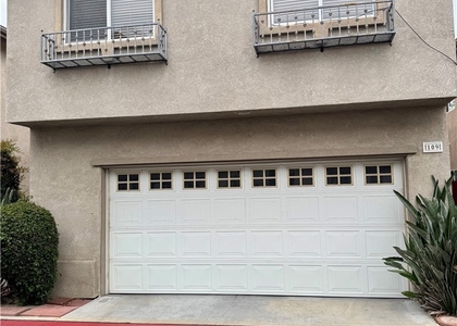 8554 Burnet - Photo 1