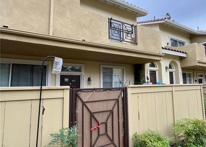 28553 Sorano - Photo 1