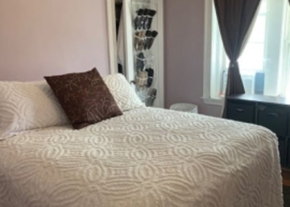 275 Aspinwall Ave - Photo 1
