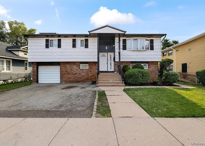 22 Hudson Place - Photo 1
