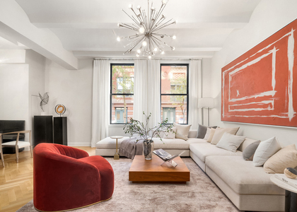 275 W 10th Street - Photo 1