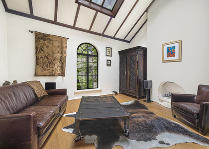 190 Spring Street - Photo 1
