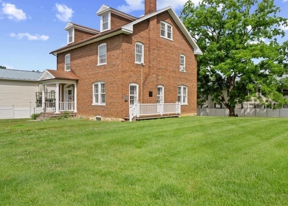 506 E Liberty Street - Photo 1