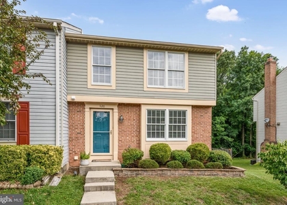 1120 Floyd Place - Photo 1