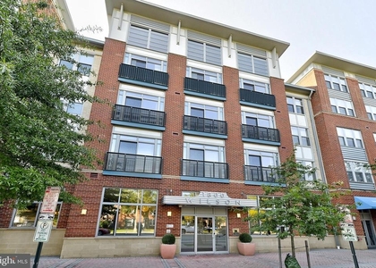 1800 Wilson Boulevard - Photo 1