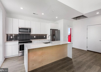 1229 Front St - Photo 1