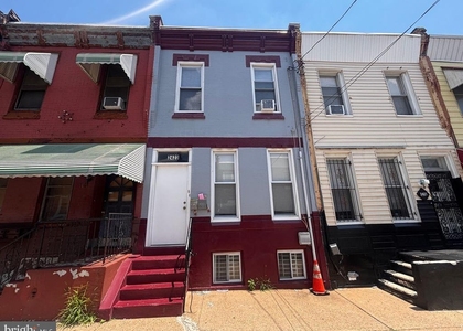 2423 N 16th Street - Photo 1