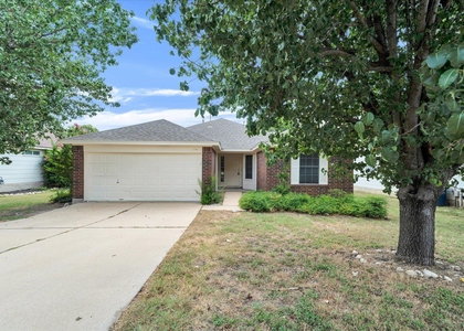 1707 Primrose Ln - Photo 1