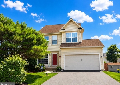 7811 New Ascot Lane - Photo 1