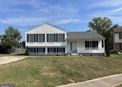 809 W Farrow Court - Photo 1