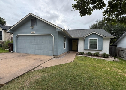 2306 Stirrup Dr - Photo 1