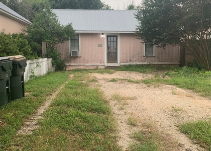 302 S Burleson St - Photo 1