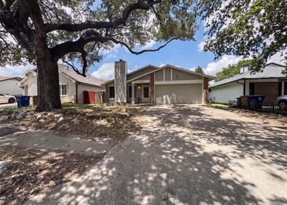 13004 Campos Dr - Photo 1