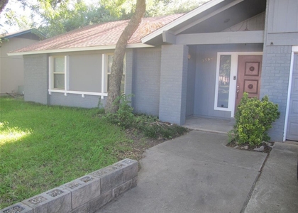 3504 Roanoke Dr - Photo 1