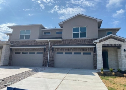 100 Calla Ln - Photo 1