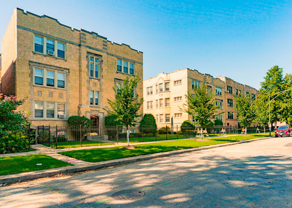 5058 N Wolcott Avenue - Photo 1