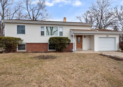 517 Longwood Drive - Photo 1