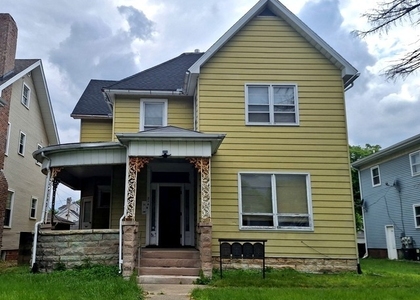 214 S Bloomington Street - Photo 1