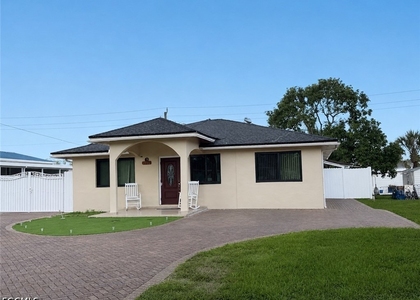 3502 Seminole Avenue - Photo 1