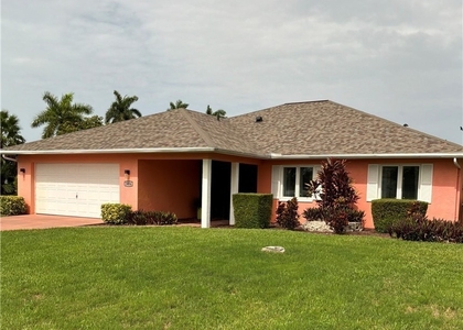 3404 Sw 1st Place - Photo 1