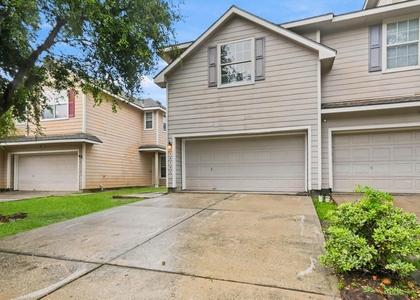 13107 Peppergate Lane - Photo 1