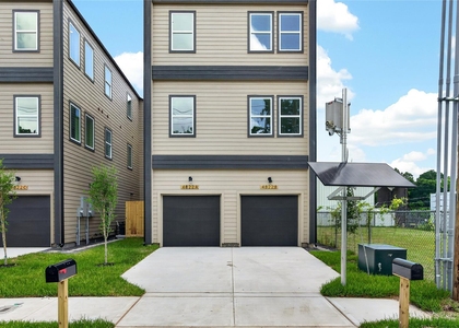 4822 Creekmont Drive - Photo 1