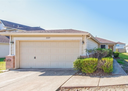 21219 Misty Brook Bend Lane - Photo 1