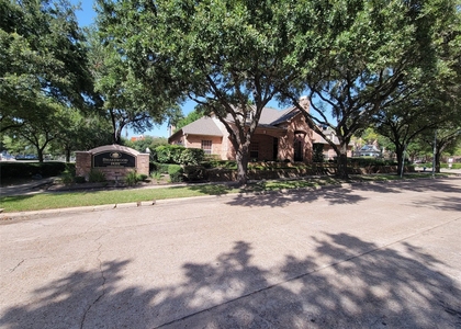 2255 Braeswood Park - Photo 1
