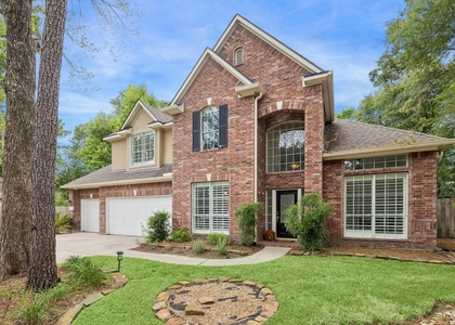 14 Guinevere Place - Photo 1