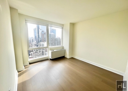 West 42nd Street - Photo 1
