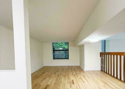 East 12th Street - Photo 1
