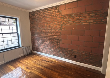 East 11th Street - Photo 1
