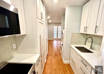 East 80th Street - Photo 1