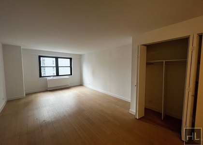 East 39th Street - Photo 1