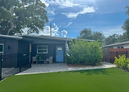 4211 S Drexel Avenue - Photo 1
