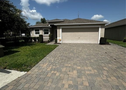 262 Lake Mariana Place - Photo 1