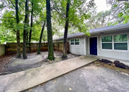 7420 Sw 42nd Place - Photo 1