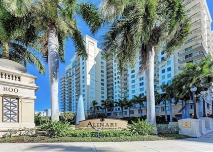 800 N Tamiami Trail - Photo 1