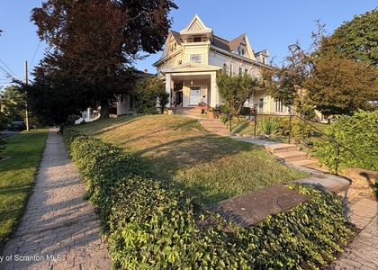 1702 Penn Avenue - Photo 1