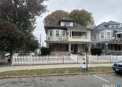 358 Park Avenue - Photo 1