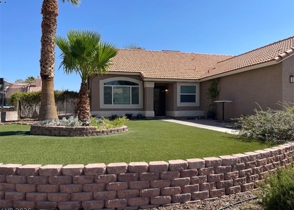 5905 April Lane - Photo 1